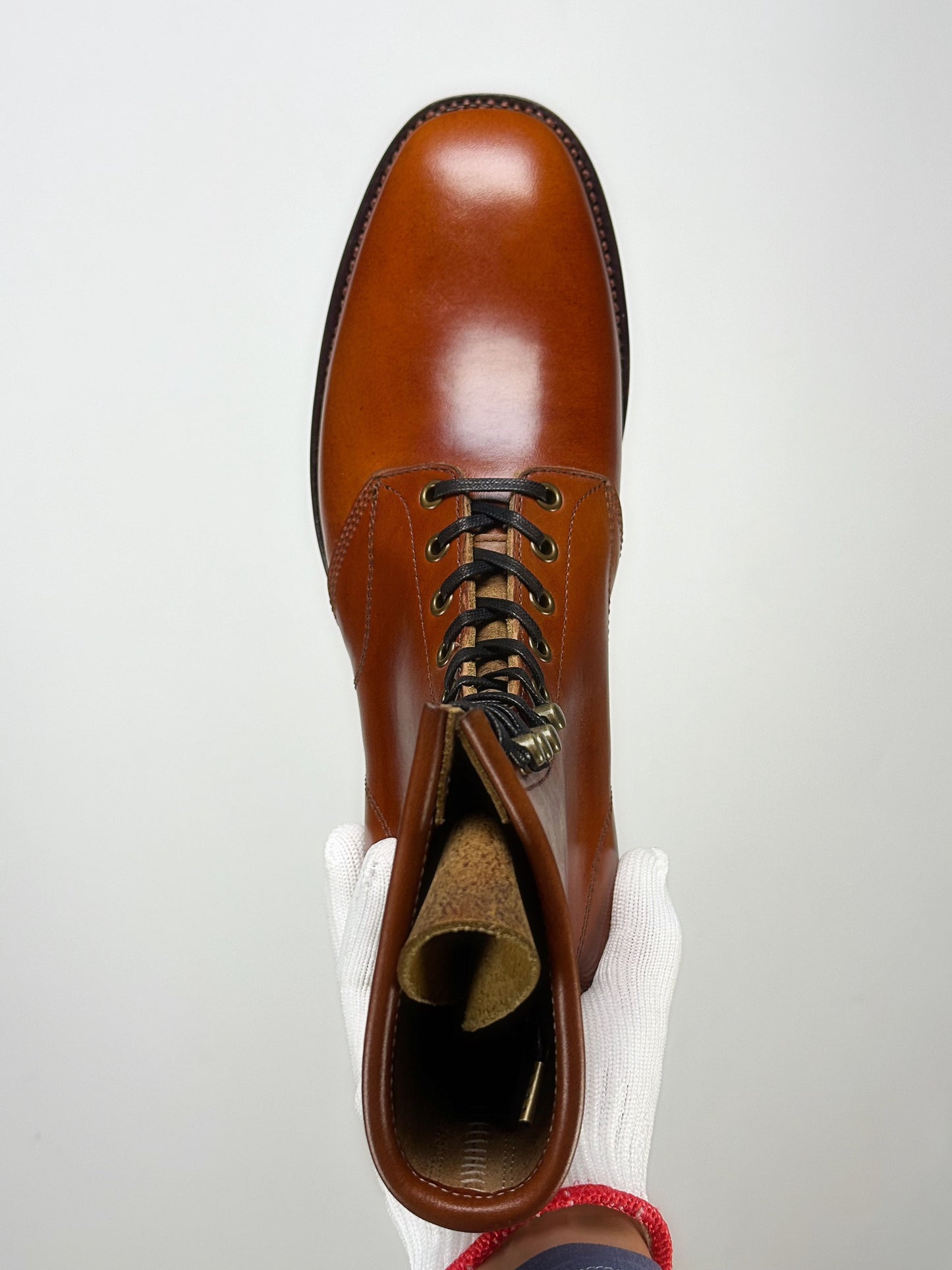 1809-Stringer Boots 9 Eyelets - Hand Dyed Red Brown Horsebutt TPR