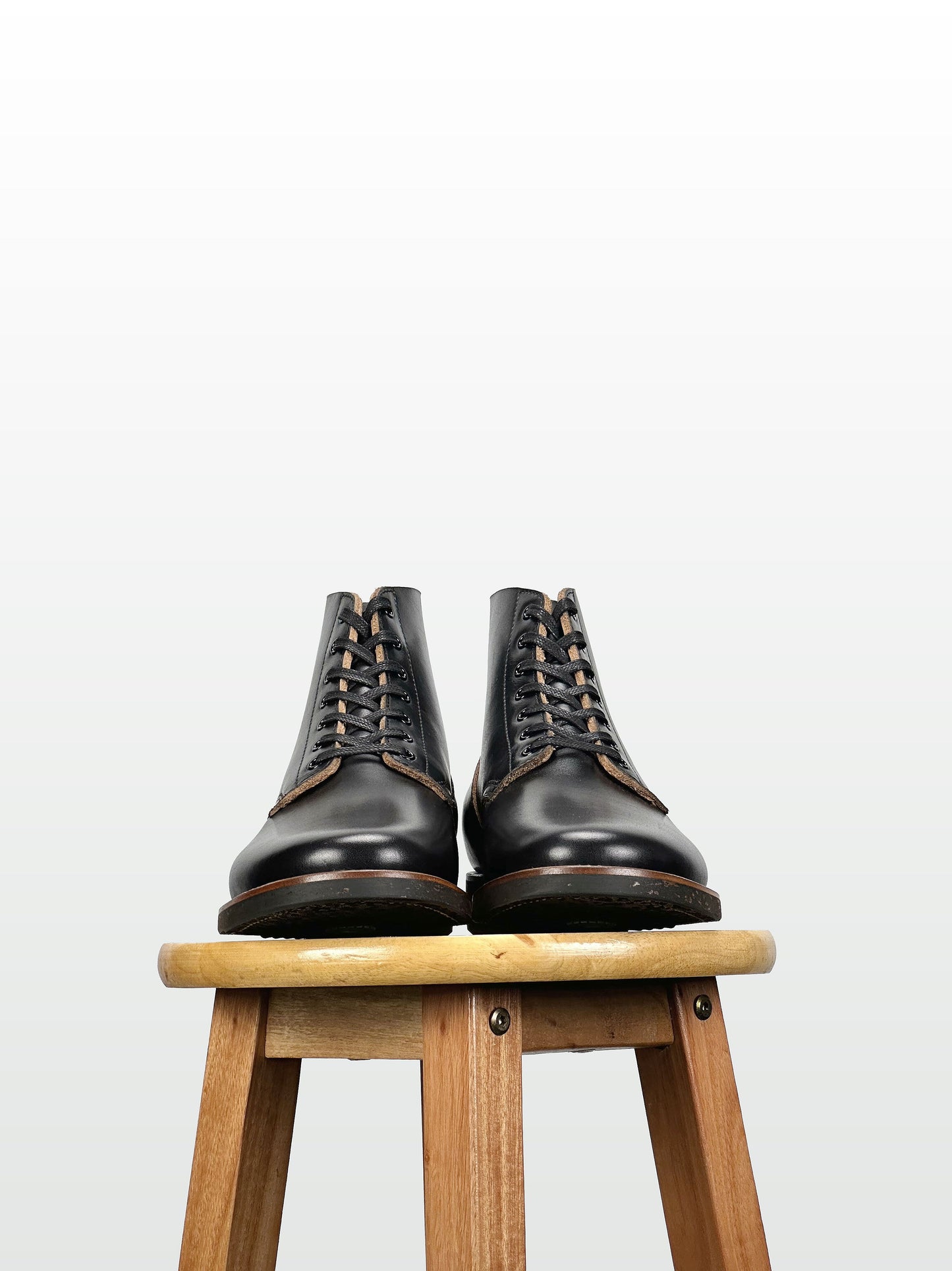Escape Boots - Black TeaCore Cowhide - 6230