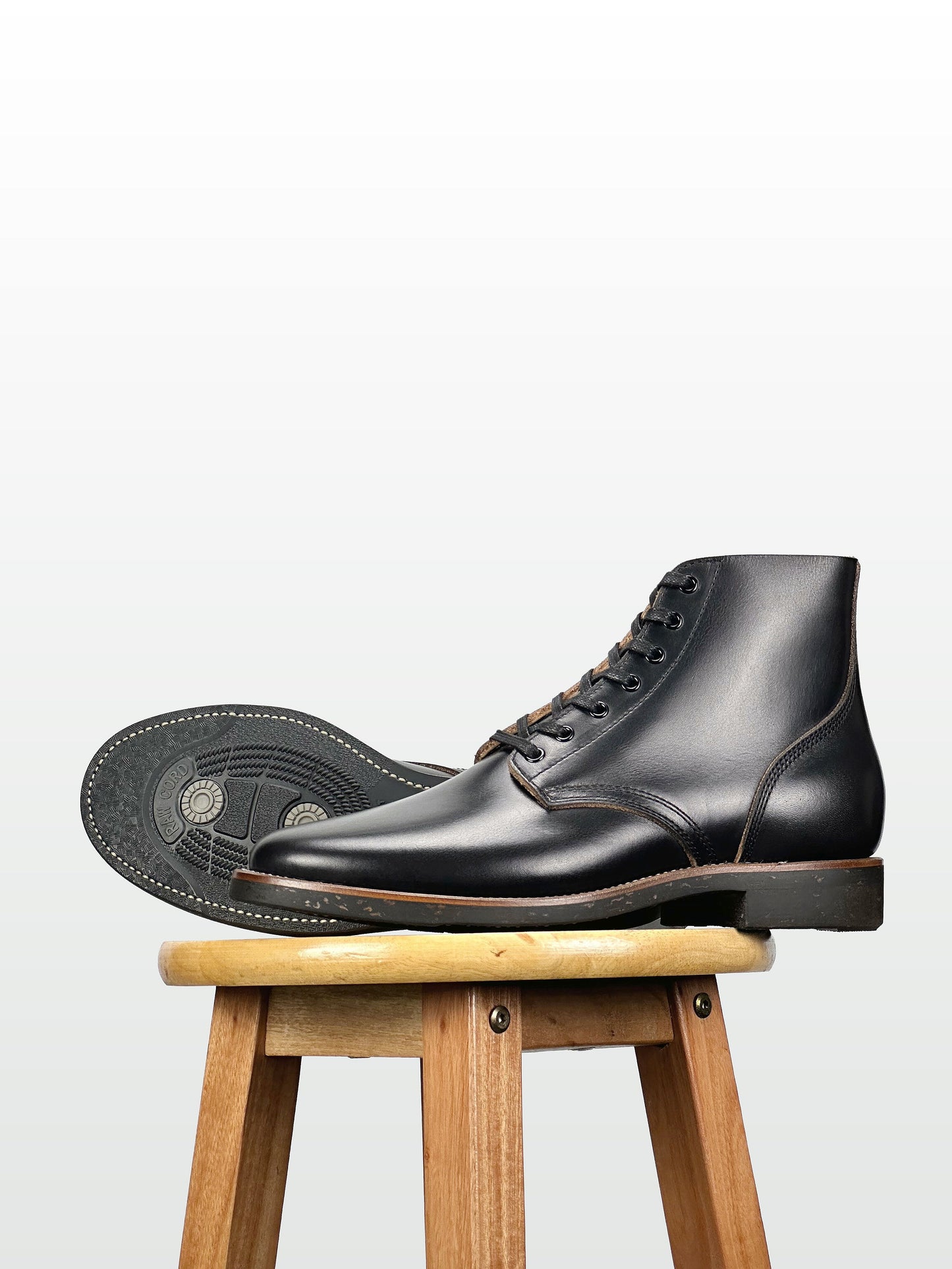 Escape Boots - Black TeaCore Cowhide - 6230