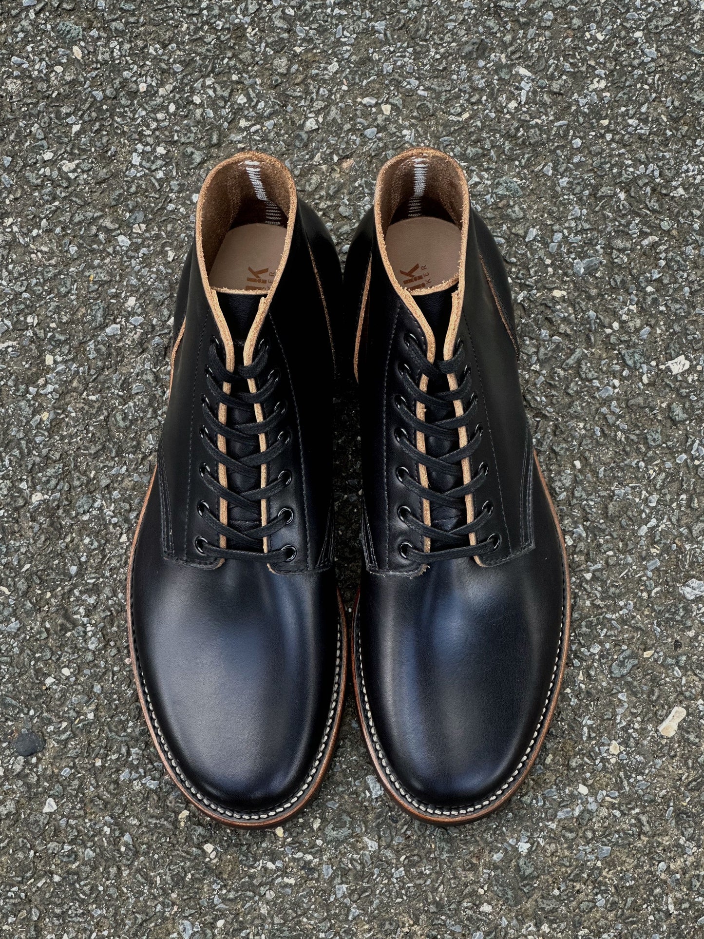 Escape Boots - Black TeaCore Cowhide - 6230