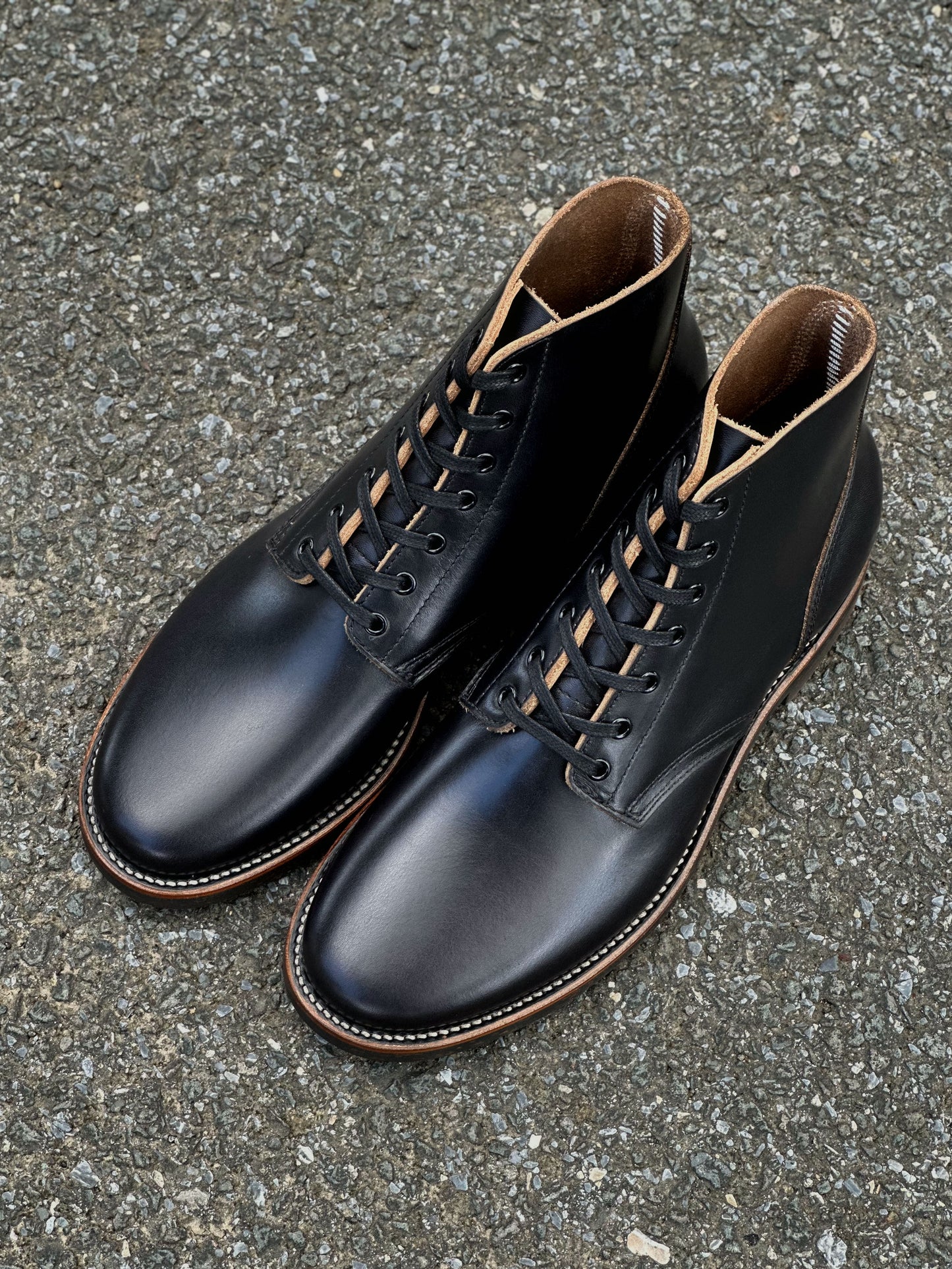 Escape Boots - Black TeaCore Cowhide - 6230