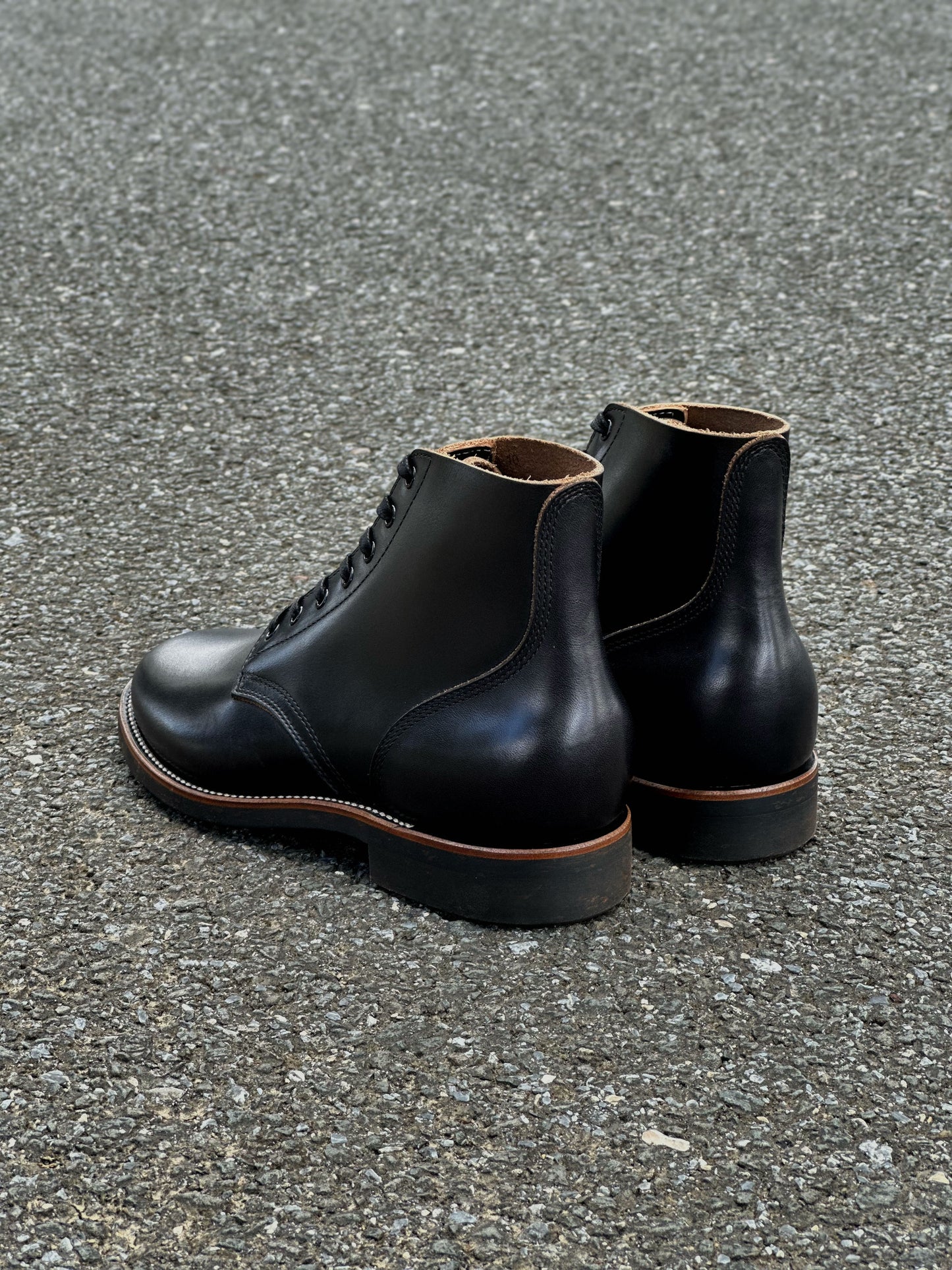 Escape Boots - Black TeaCore Cowhide - 6230