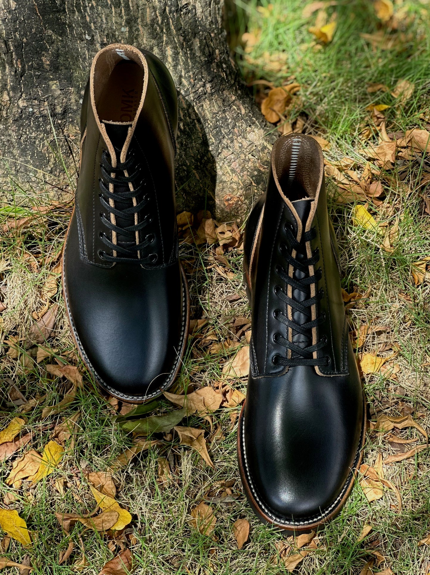 Escape Boots - Black TeaCore Cowhide - 6230