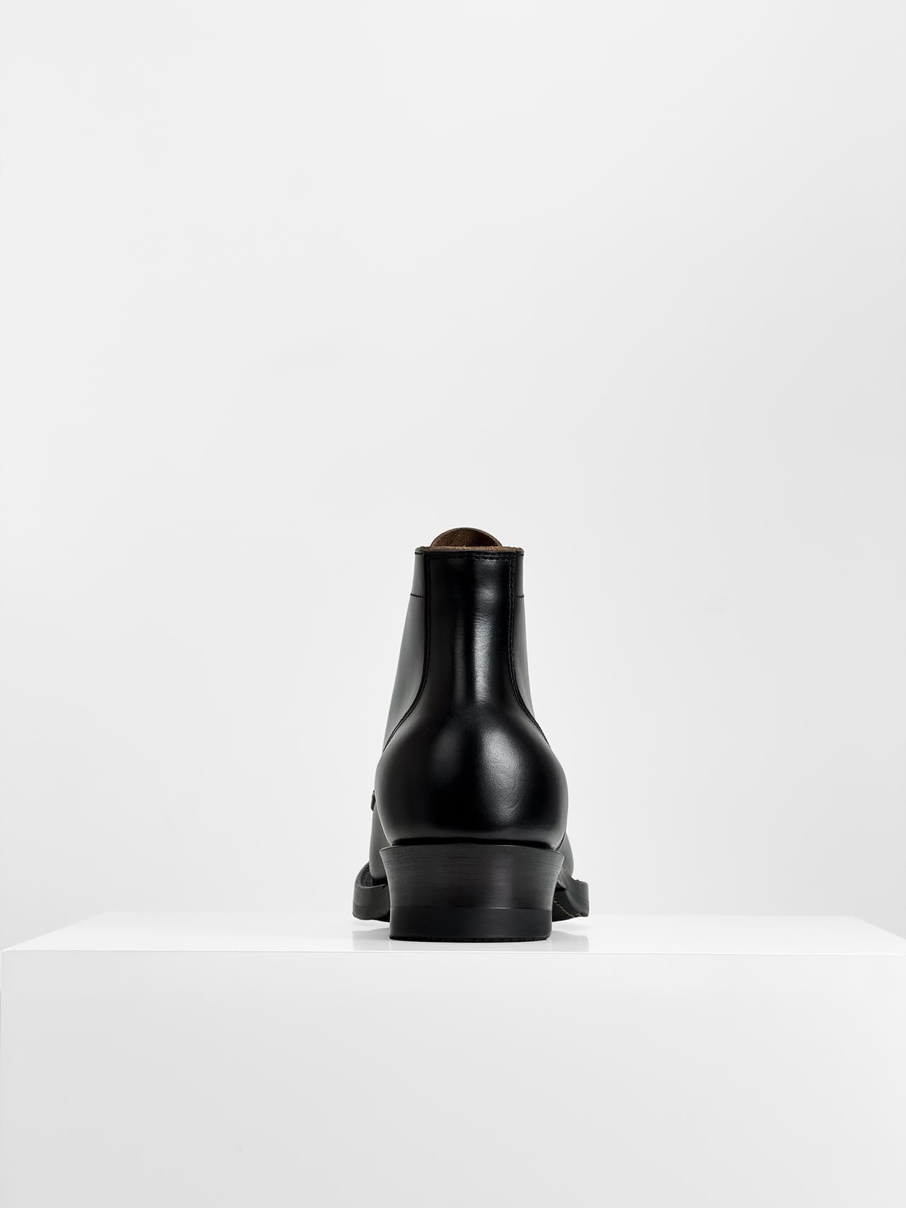 (MTO) - Miner Boots - Horween cxl - 6186/with 3 hooks
