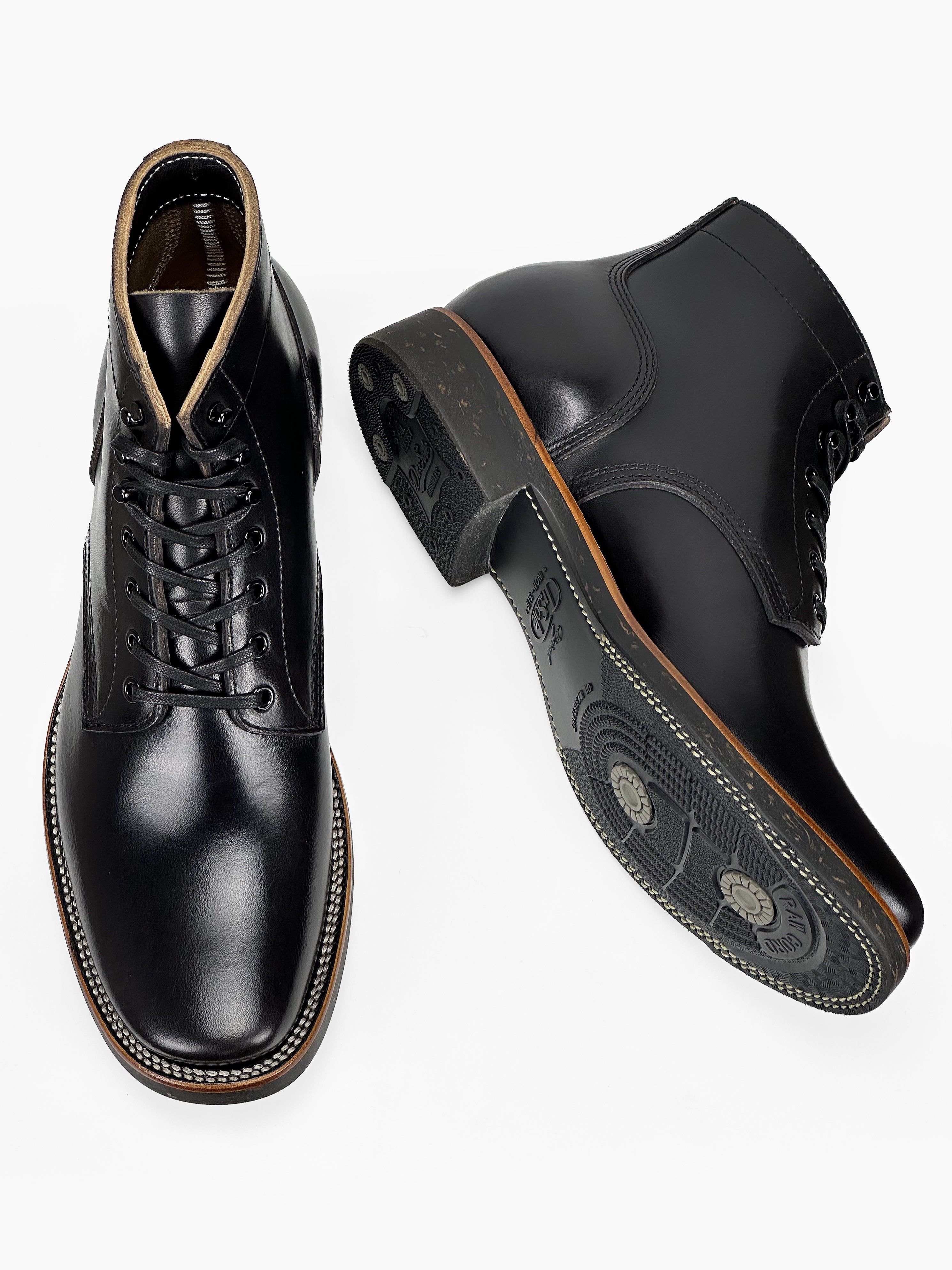 (MTO) - Escape Boots - Black TeaCore Cowhide - 5608