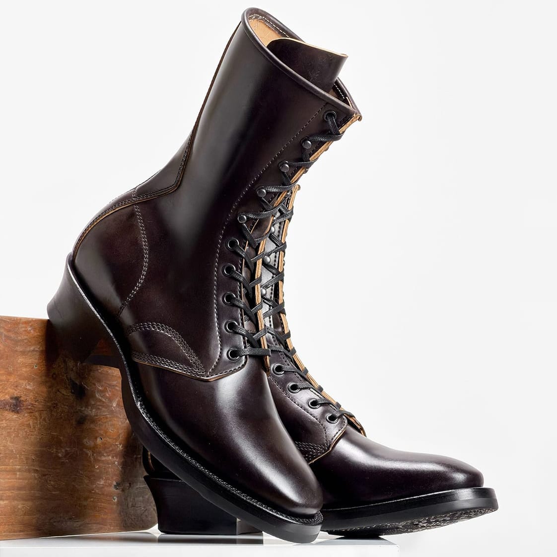 Stringer Boots