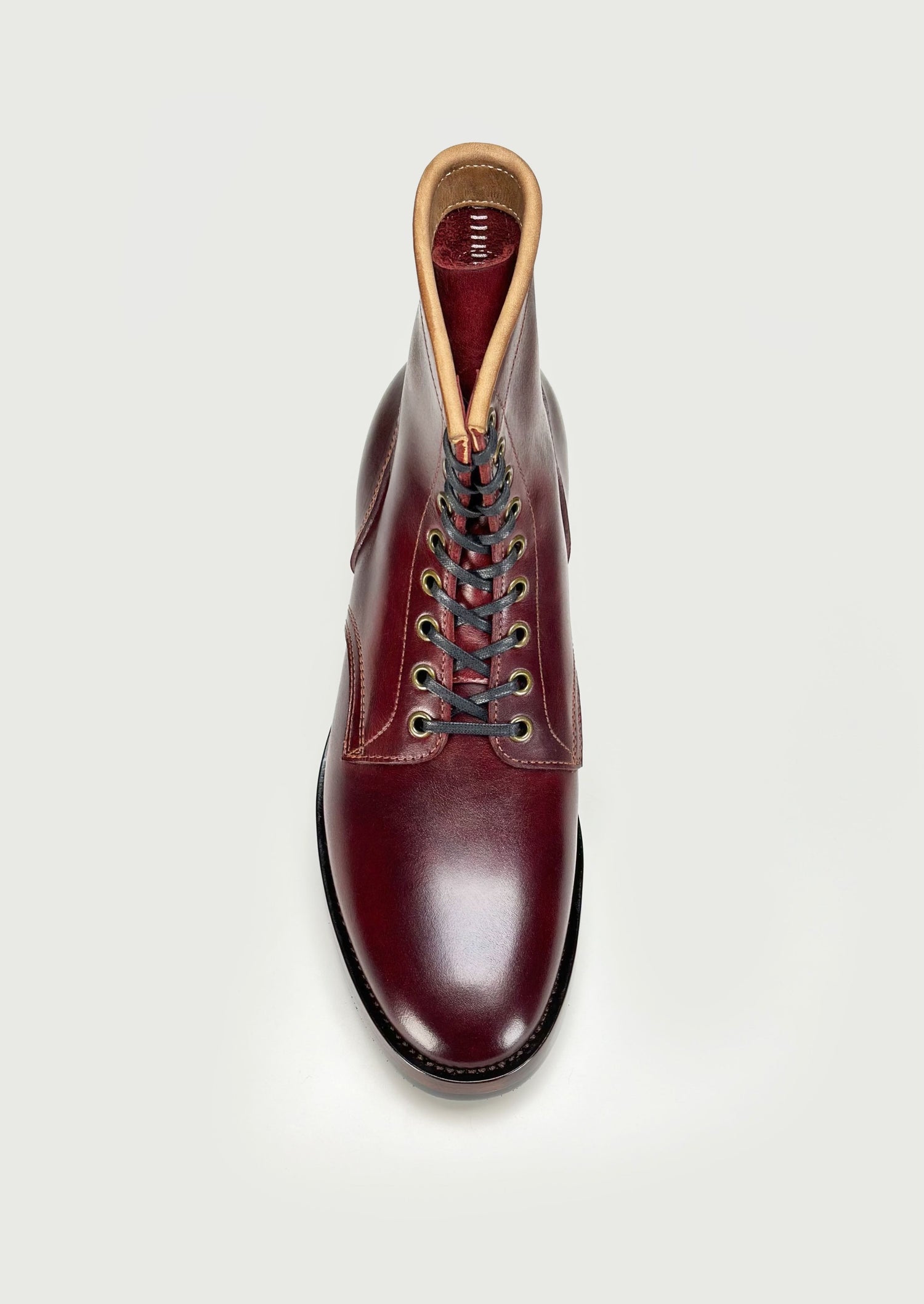 Woodcutting boots MTO - Oiled and waxy cowhide with hand painting in Burgundy