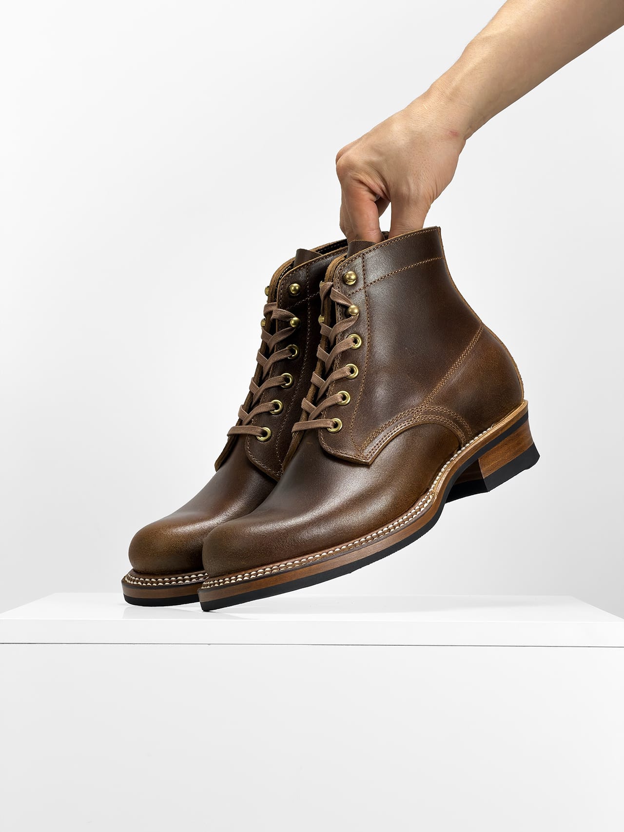Sample Sale | Woodcutting boots -  Horween Waxed Flesh - 10D