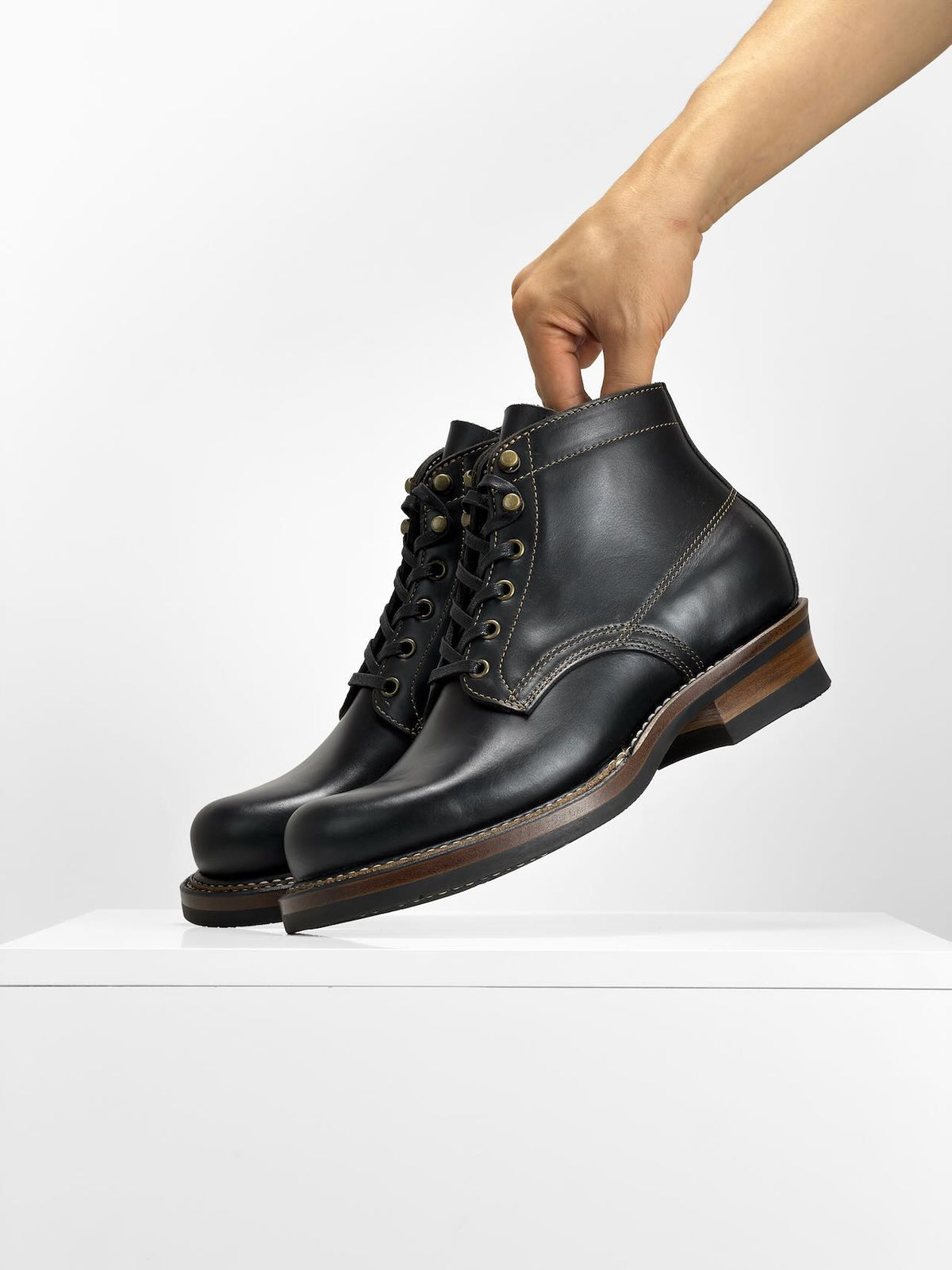 Sample Sale | Woodcutting boots -  Horween Black Dublin - 9