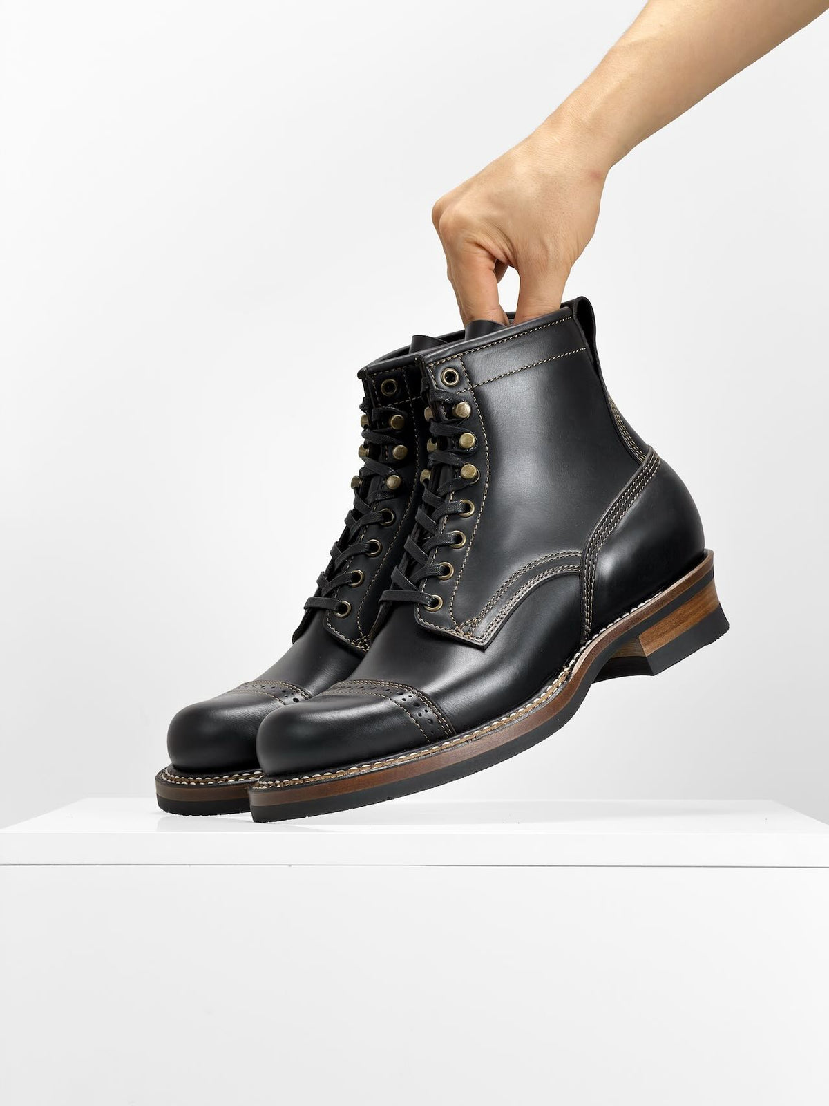 Sample Sale | Woodcutting boots -  Horween Black Dublin - 9.5