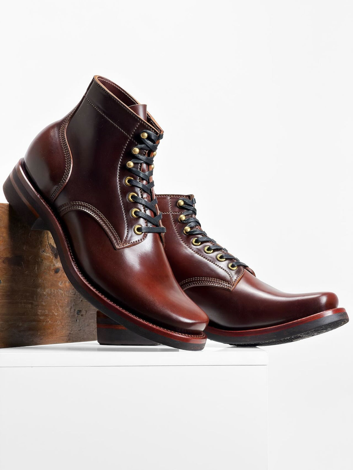 (MTO) - Escape Boot - Horween Shell Cordovan No. 8 - 5608