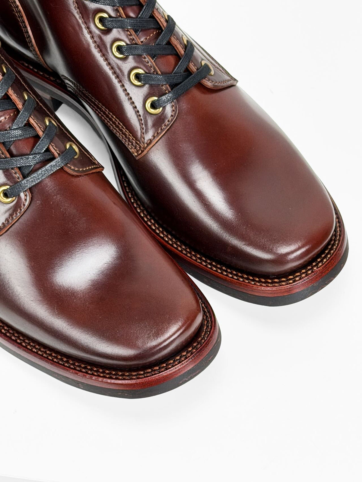 (MTO) - Escape Boot - Horween Shell Cordovan No. 8 - 5608