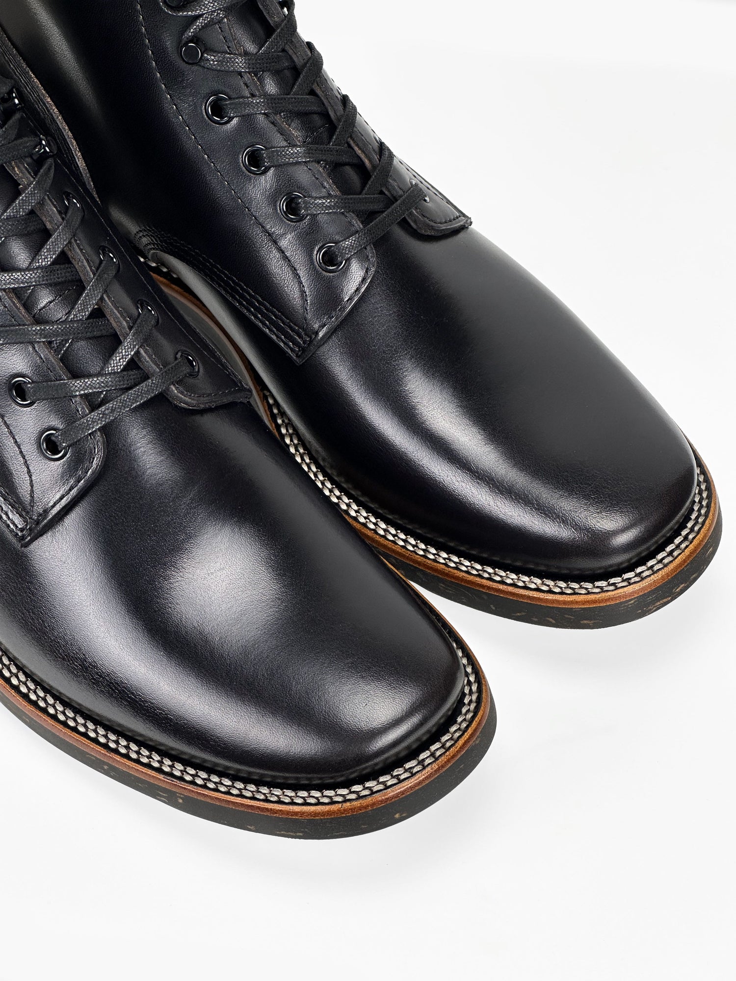 (MTO) - Escape Boots  - Black TeaCore  Cowhide - 5608