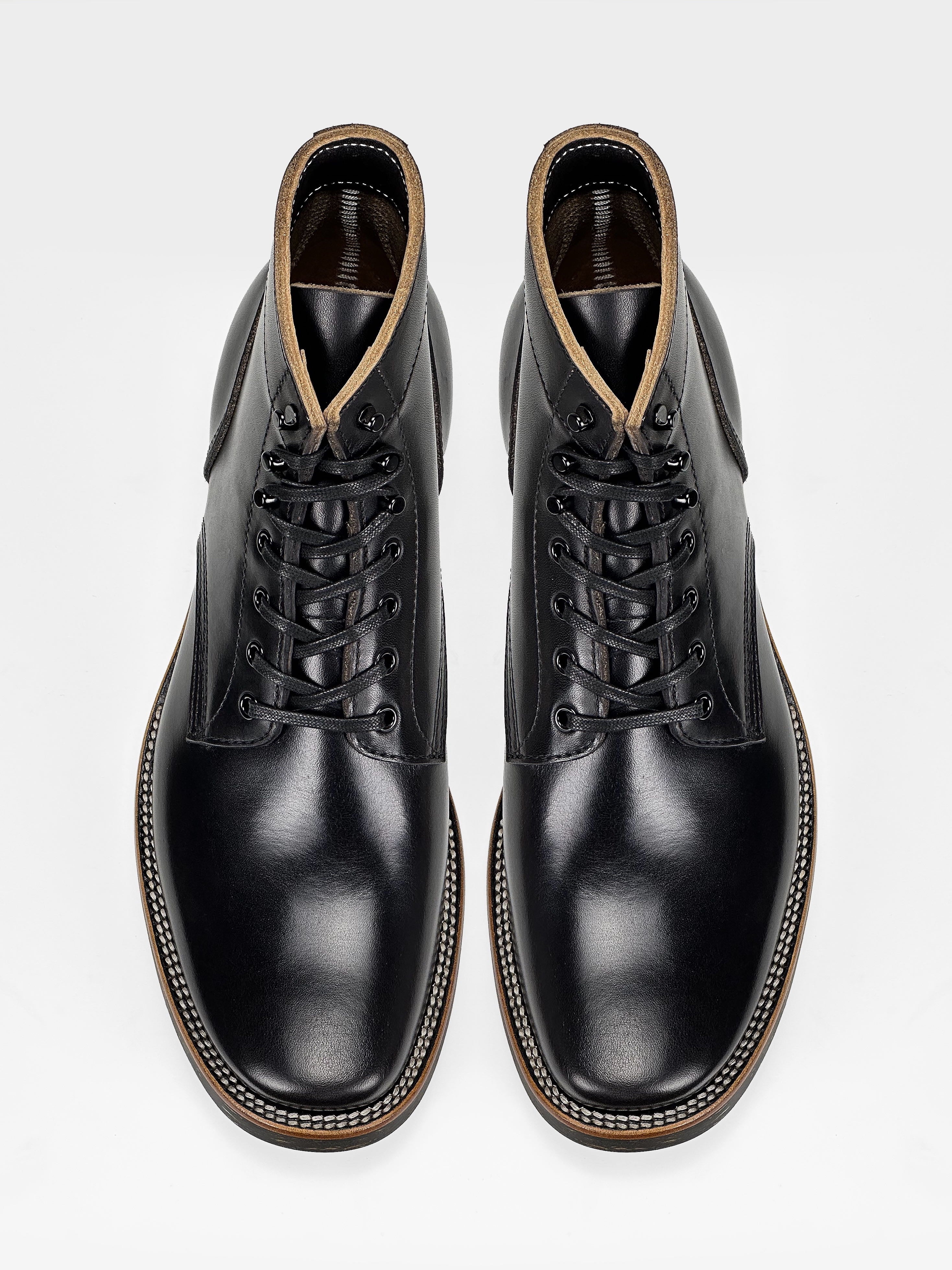 (MTO) - Escape Boots  - Black TeaCore  Cowhide - 5608