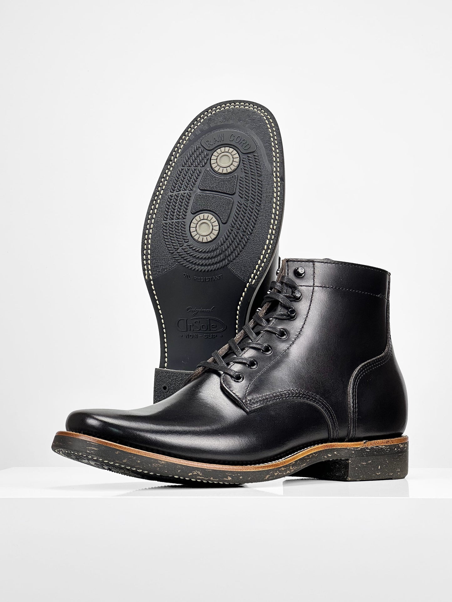 (MTO) - Escape Boots  - Black TeaCore  Cowhide - 5608