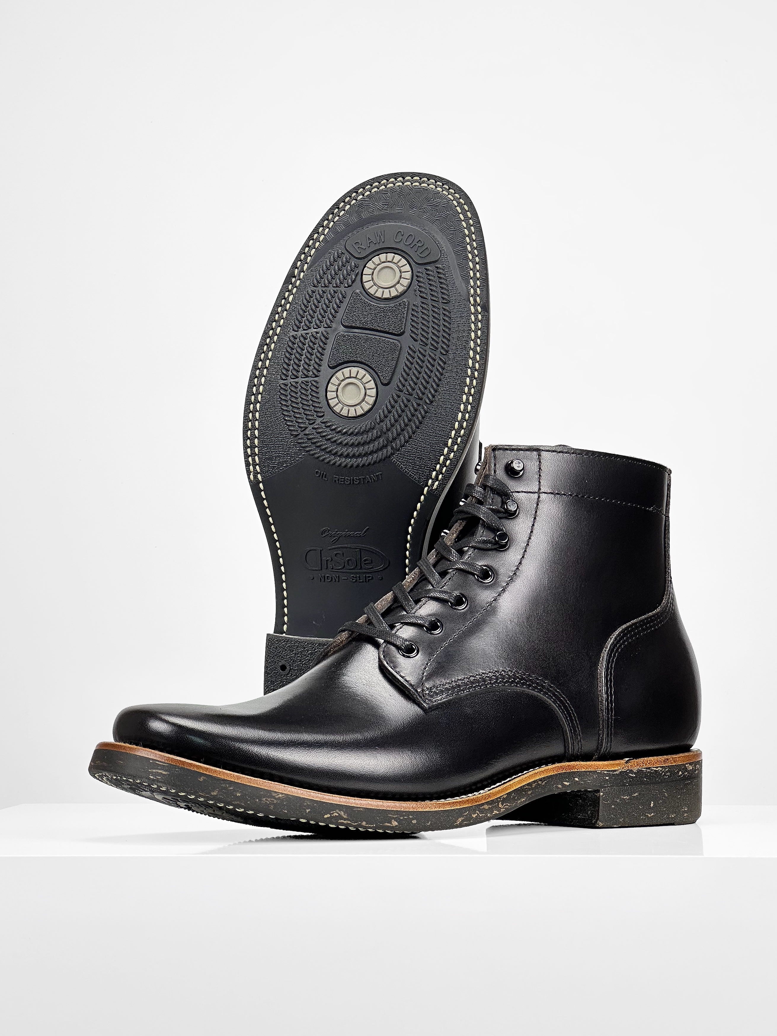 (MTO) - Escape Boots  - Black TeaCore  Cowhide - 5608