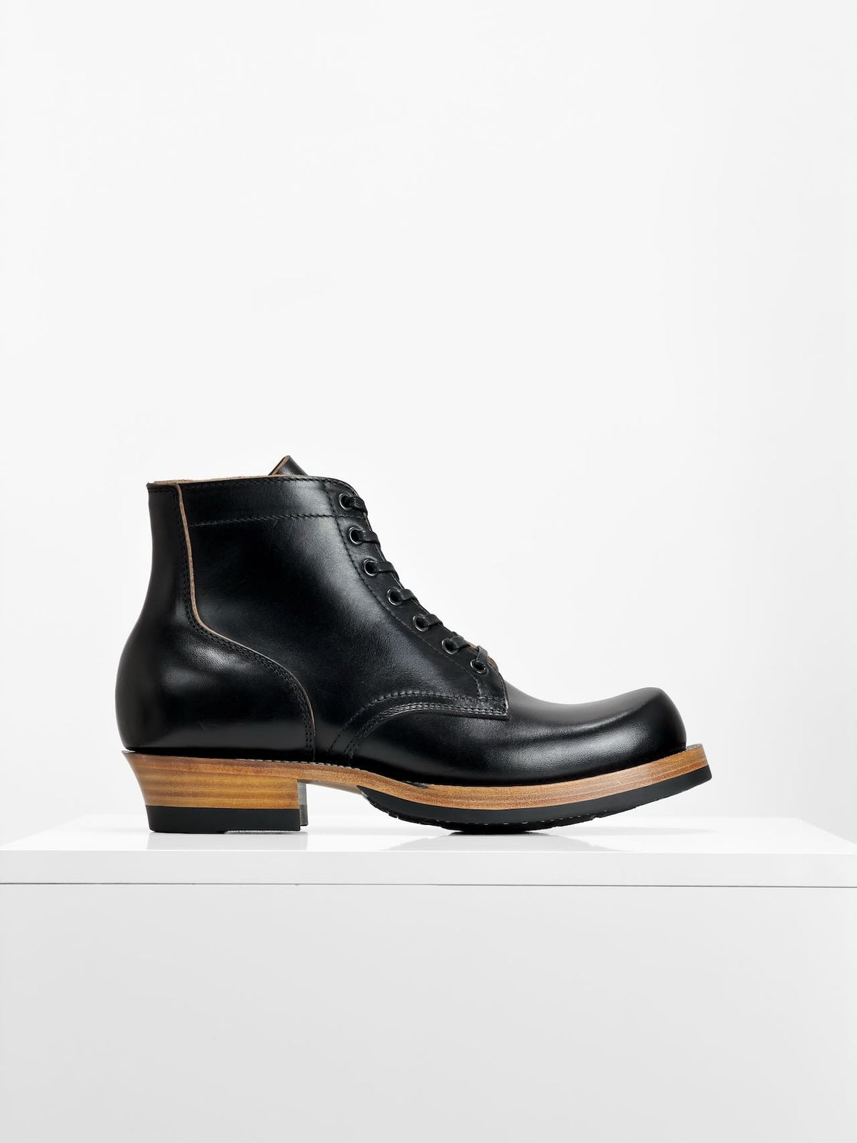(MTO) - Miner Boot - Mayam Horsebutt TPR  - 6185/no hooks